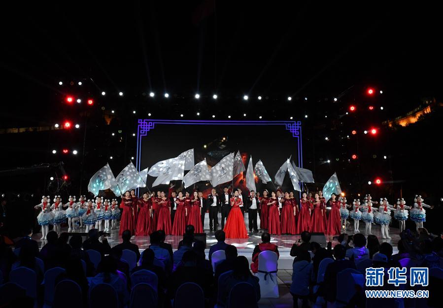（体育）（4）北京冬奥会倒计时500天长城文化活动在八达岭长城举行