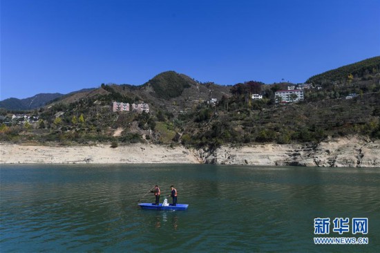 （社會）（2）打造水美鄉(xiāng)村 推進(jìn)特色旅游