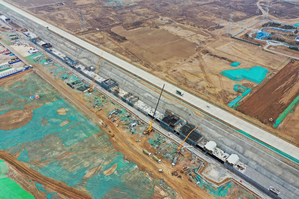 3月18日拍摄的雄安新区启动区地下管廊施工现场（无人机照片）。