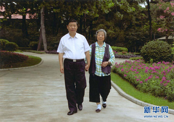 学习进行时丨习近平最珍爱的针线包