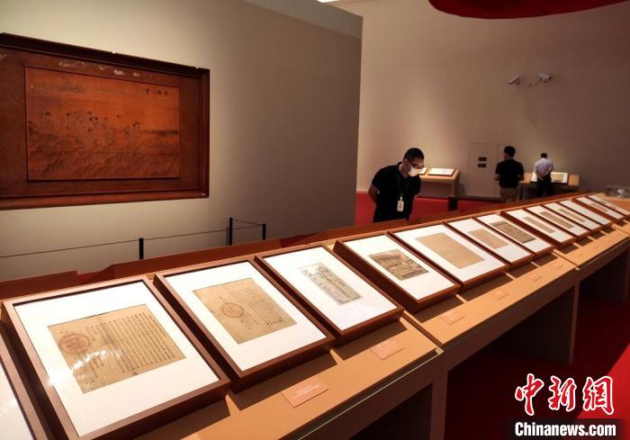 黄兴印章、杨开慧自传手稿300件（套）革命文物长沙展出