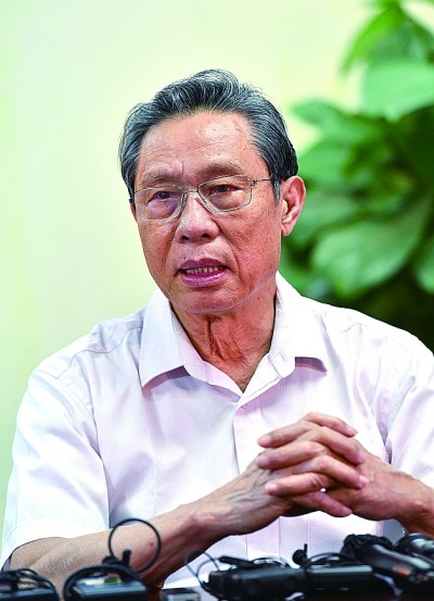 钟南山:行进的步履从未停歇 钟南山:行进的步履从未停歇