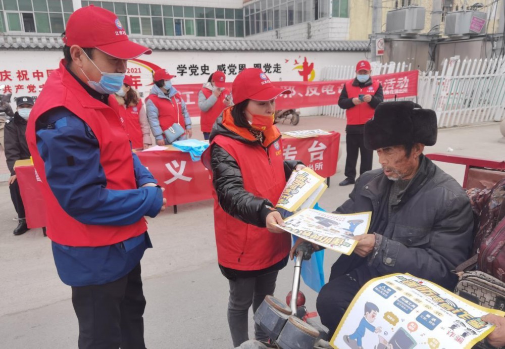 灵璧县公安局娄庄派出所联合江淮义警开展治安防范宣传活动