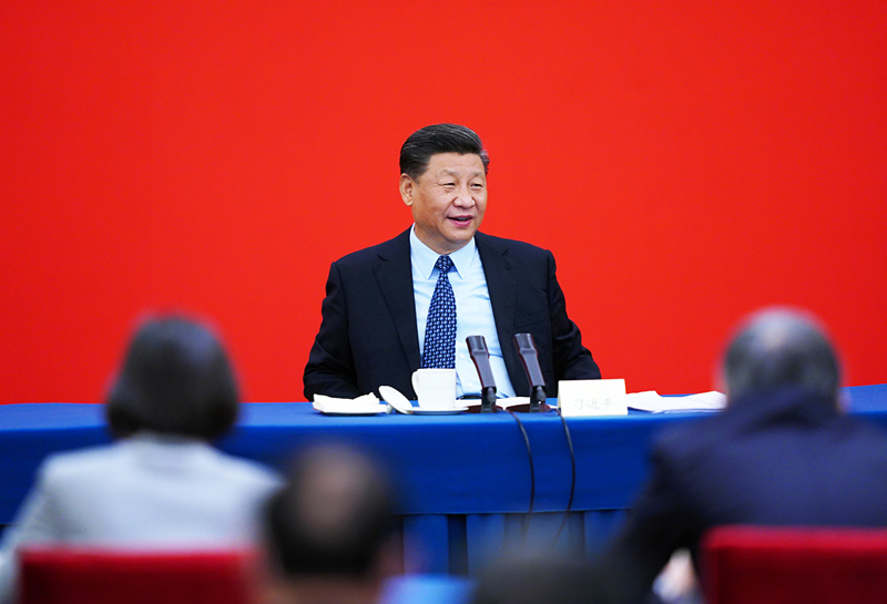2020年5月23日，习近平总书记看望参加全国政协十三届三次会议的经济界委员，并参加联组会，听取意见和建议。