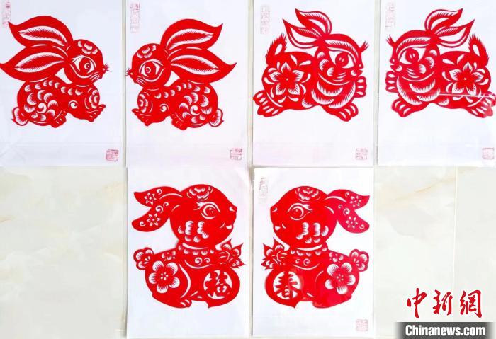 西安手工艺人王海燕的祥兔主题剪纸作品。　受访者供图