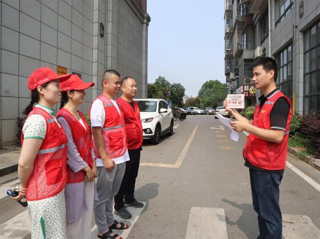 湖南湘潭县：爱护环境 我们在行动