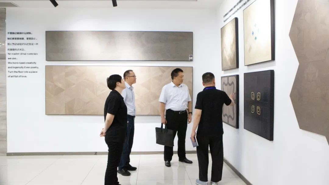 校企合作 | 美术家地板与南京林业大学校企合作签约授牌仪式顺利举行