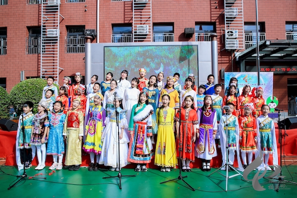 合唱社团演唱《民族名称歌》.JPG