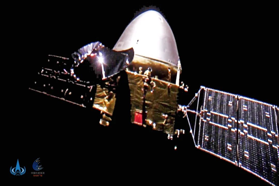 2020年10月1日，新华社发</p><p>1970年4月24日中国第一颗人造卫星“东方红一号”</p><p>在酒泉卫星发射中心</p><p>成功升空</p><p>那天</p><p>人们或趴在窗前、</div><h2 class=