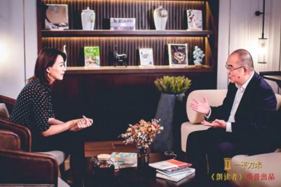 图片包含 人, 室内, 女人, 活  描述已自动生成