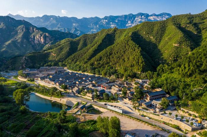 这是河北省阜平县骆驼湾村(2019年8月7日摄，无人机照片)。 新华社记者 赵鸿宇 摄