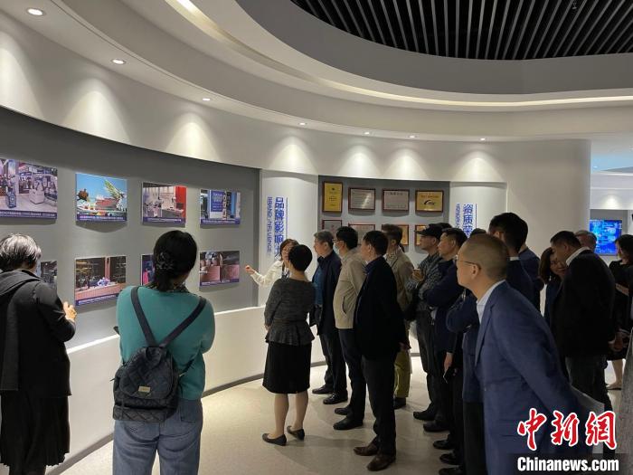 上海海联会理事走进“未来之城”共绘南汇新城发展蓝图
