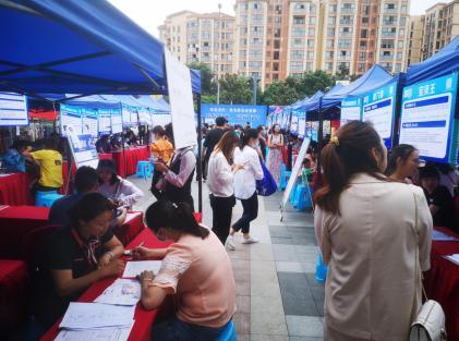 成都双流东升街道重民生稳就业