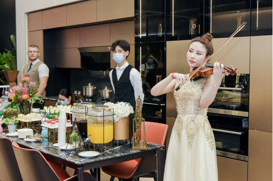 （新闻稿定稿）品牌新声丨曲美家居·悦时2.0新品登陆中国建博会（广州）536.png