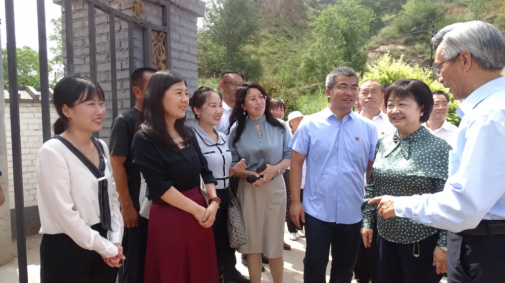 “暖芯计划”太阳能路灯二期工程竣工仪式圆满举行