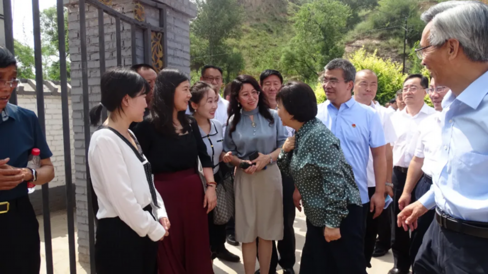 “暖芯计划”太阳能路灯二期工程竣工仪式圆满举行