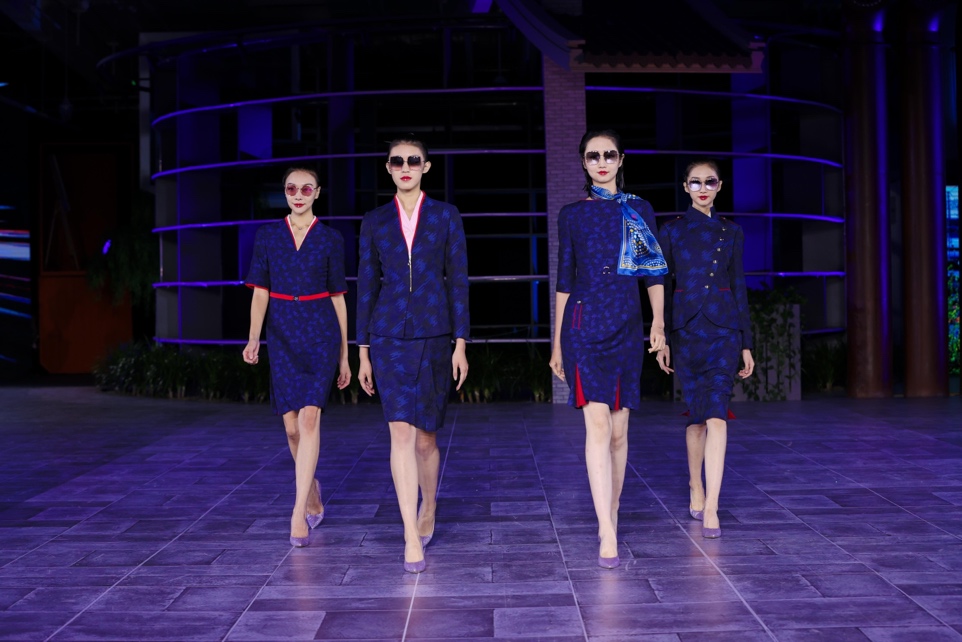 以梦为马筑时尚，奔赴时代新征程 —2021北京时装周盛大启幕