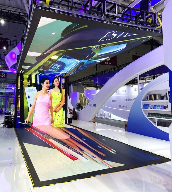 联诚发大屏助力深圳文博会打造光显视觉盛宴
