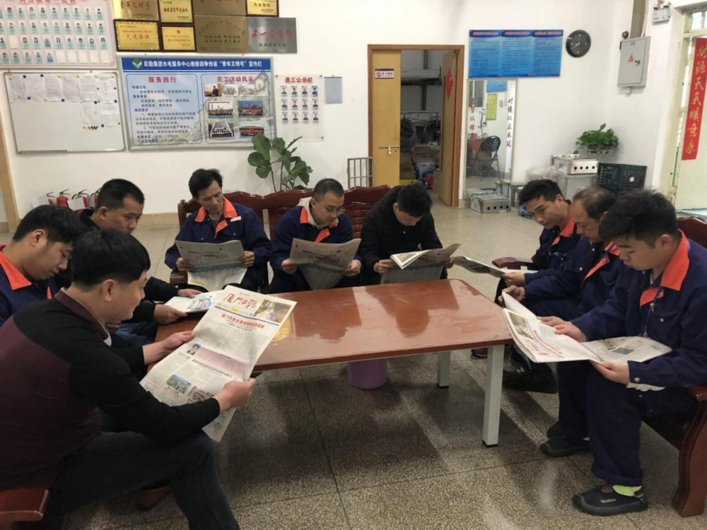 精益求精练技能 用心用情为师生