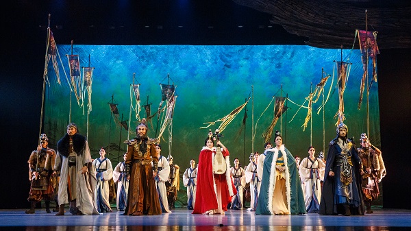 配图4-舞剧《昭君出塞》演出图.jpg