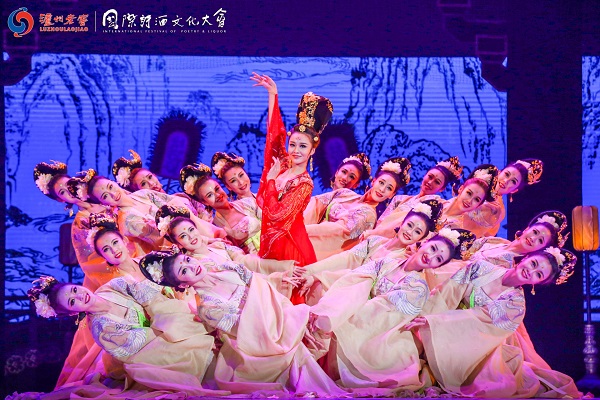 配图10-舞剧《李白》演出图.jpeg