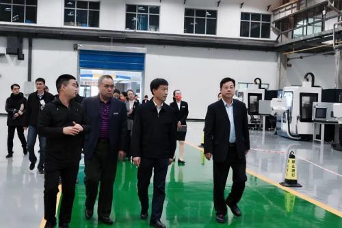 四牌同揭！校企合作推动河北轨道学院打造高技能人才培养“新高地”