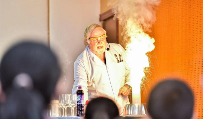 这个计划努力让“乡村娃”享有优质的科学教育机会