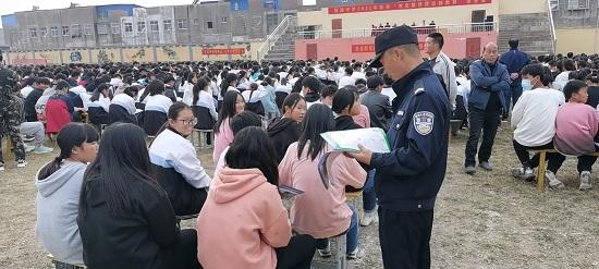 安徽灵璧黄湾派出所开展反电诈宣传教育进校园活动