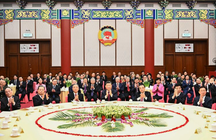 联播+｜从这六个字读懂习近平新年茶话会讲话