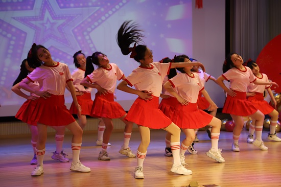 苏州工业园区星浦学校举办2022元旦文艺汇演暨艺术素养展示活动