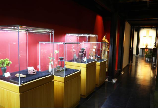 建盏非遗贺岁展亮相王府井工美 新品“造办手作麒麟盏”受追捧 