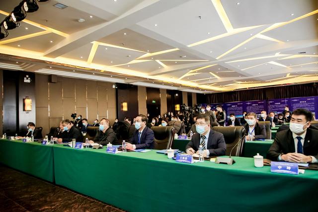 https://f10.baidu.com/it/u=3531483825,164061737&fm=30&app=106&f=JPEG&access=215967316?w=640&h=427&s=D222ADE744893CEC3830C53603004053