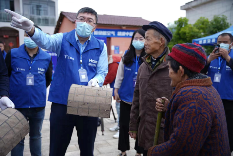 海尔空调健康中国行：服务下乡，送健康入户