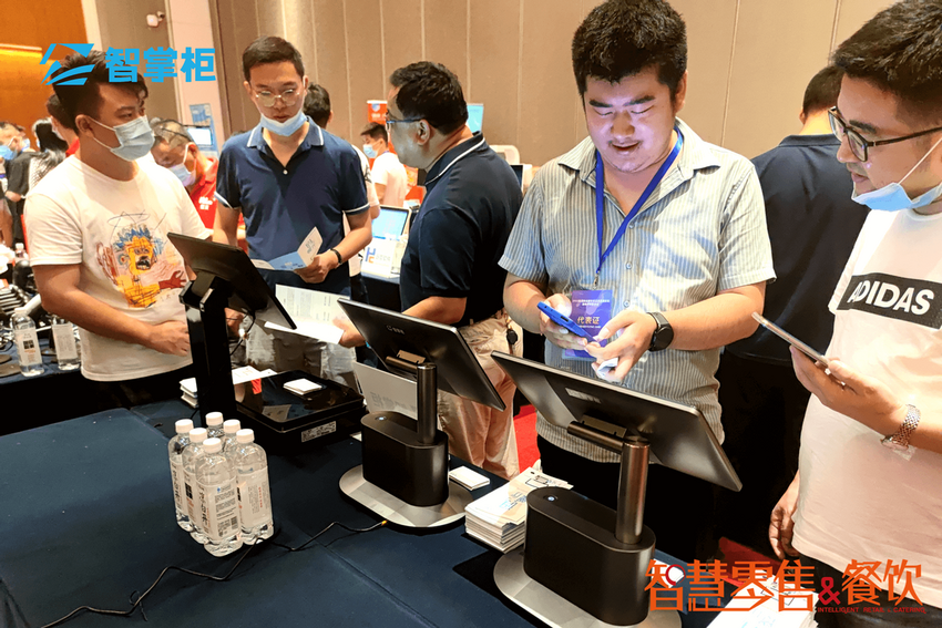 携专业版称重收银一体机参展 智掌柜智慧农贸市场解决方案落地