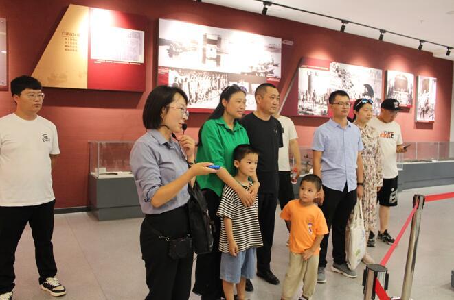 中建八局轨道公司北京分公司开展“筑梦八局轨道 感恩有你陪伴”职工家属开放日活动
