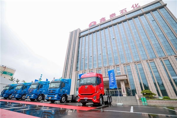 十万辆后新征程 欧曼自动挡打造危化品降本增效新标杆