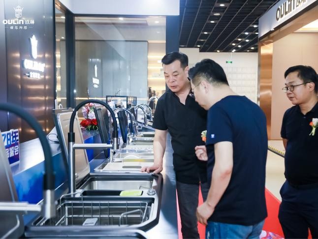 欧琳28周年新品品鉴会 开启智能化功能水槽时代