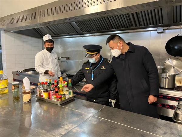 南京高淳：护百姓平安 守祥和新春 节前检查“不打烊”
