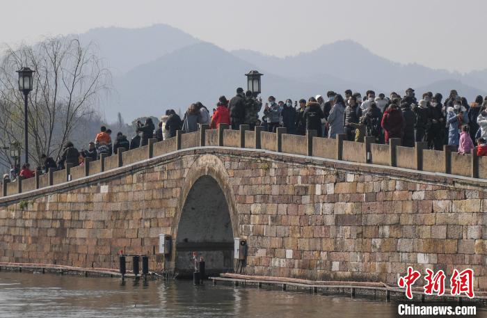 （新春见闻）春节假期浙江游客接待量创历史新高超过2531万人次