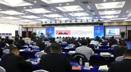 鄂托克前旗“区域合作示范区”建设暨精细化工产业发展研讨会召开