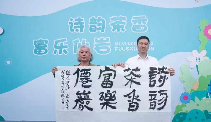 （来源：看头条网）