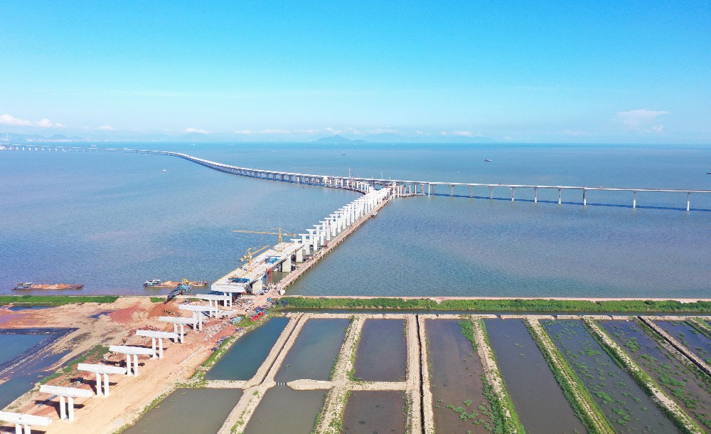 南中高速为全长32.4公里的特大型桥梁工程。图片来源：广州交投集团