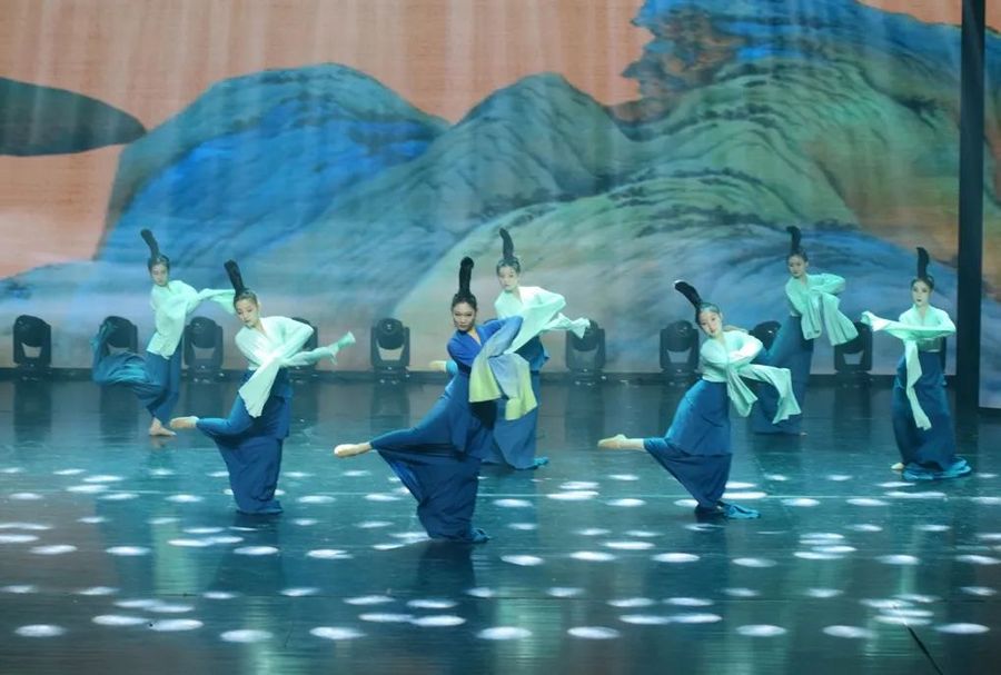 https://mmbiz.qpic.cn/mmbiz_jpg/5O9CrP0895E1XhE98ABnFpbFKgkQkog2hG7he5gZohvoicwrsrOib3ibXAQmmo5mjicxZG06uo5y2tLKBSicOYicR2IQ/640?wx_fmt=jpeg
