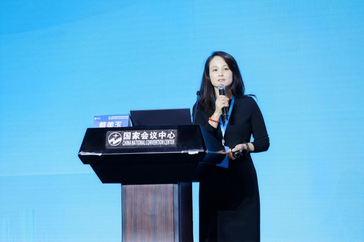 5 今托管平台副总裁蔡美玉进行主题分享.jpeg